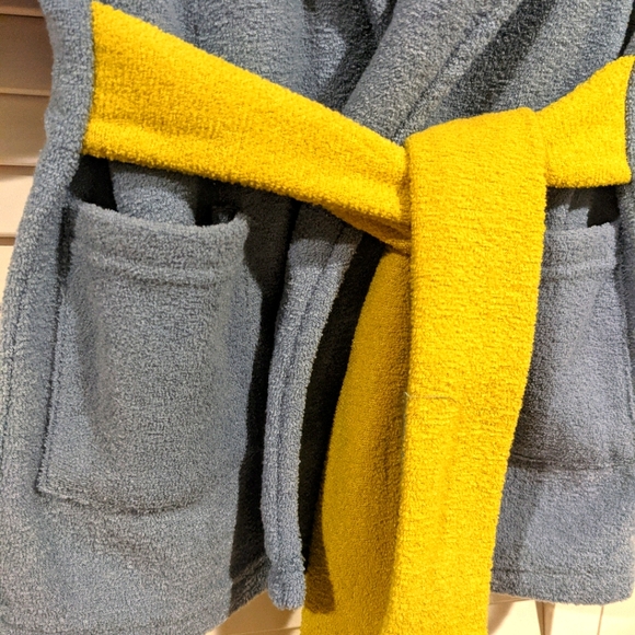 Red Envelope Baby Robe - Picture 4 of 6